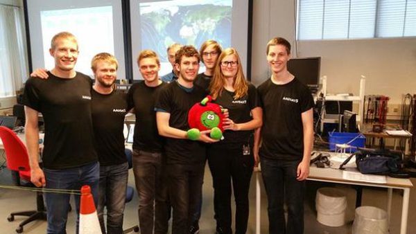 AAUSAT5 COMMUNICATES WITH STUDENTS ON EARTH 