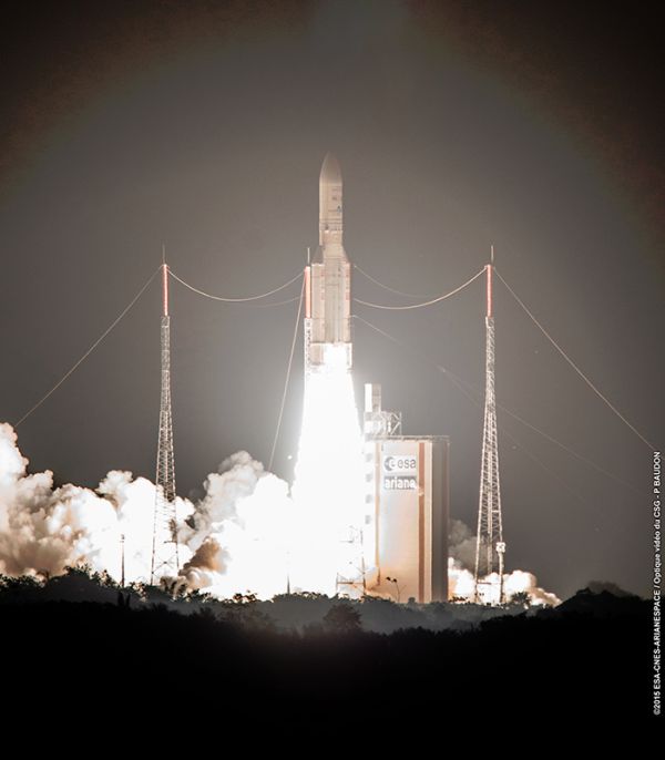 ARAB AND INDIAN SATELLITES FLY ABOARD ARIANE 5