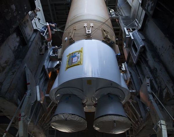 ATLAS V STACKED FOR FIRST INTERNATIONAL SPACE STATION LAUNCH