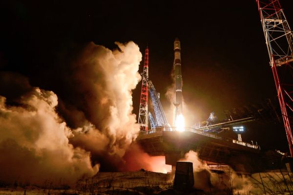 RUSSIAN MILITARY SATELLITES ORBITED BY STRIPPED-DOWN SOYUZ ROCKET