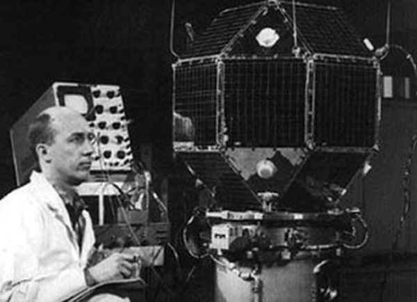 AMERICAN SATELLITE STARTED TRANSMITTING 46 YEARS AFTER BEING ABANDONED IN 1967