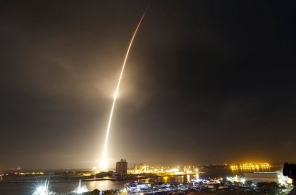 SPACEX SUCCESSFULLY LANDS ROCKET AFTER LAUNCH OF SATELLITES INTO ORBIT