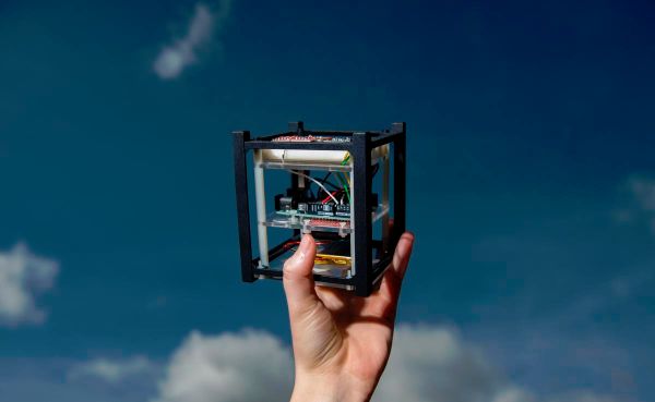 SKY'S THE LIMIT FOR IRVINE HIGH SCHOOLERS AS THEY SEEK TO SEND A SATELLITE INTO ORBIT