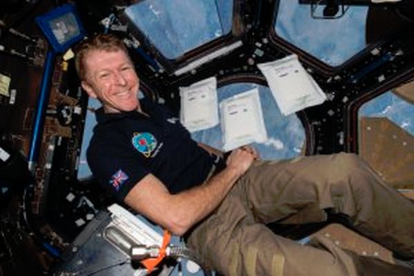 LISTEN TO TIM PEAKE ON 2M FM