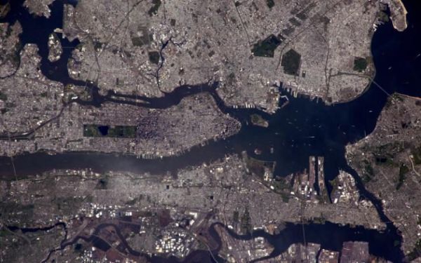 NEW YORK FROM SPACE: INCREDIBLE IMAGE FROM THE INTERNATIONAL SPACE STATION
