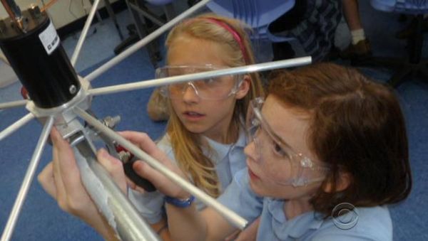 SCHOOL KIDS LAUNCH OUT OF THIS WORLD SCIENCE PROJECT