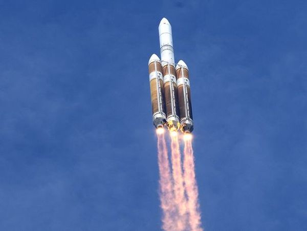 DELTA IV HEAVY BLASTS OFF FROM CAPE CANAVERAL WITH SPY SATELLITE