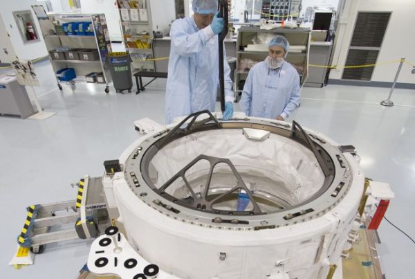 CRS-9 PUSHED BACK TWO DAYS; PORT CANAVERAL MULLS NEW WHARFAGE FEES
