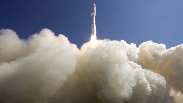 NAVY SATELLITE SAILS TO ORBIT ATOP ATLAS 5 ROCKET FOR COMMUNICATIONS GRID 