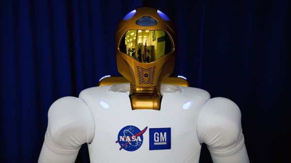 7 MOST AMAZING PIECES OF TECH ON BOARD THE ISS