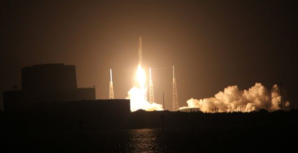 SPACEX ROCKET SENDS A NEW DOOR TO SPACE STATION