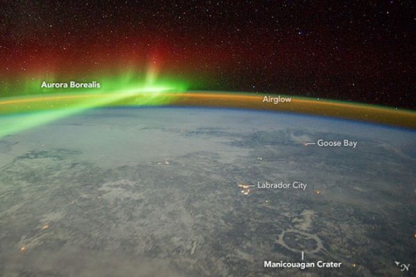 WOW! NORTHERN LIGHTS GLOW IN BREATHTAKING IMAGE FROM SPACE STATION