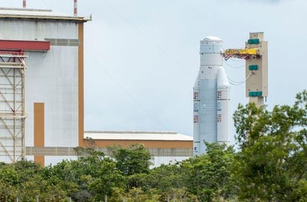 ARIANE 5 TO SEND A DUO OF COMMUNICATIONS SATELLITES INTO ORBIT