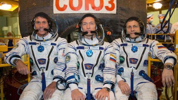 SOYUZ CREW BLASTS OFF FROM KAZAKHSTAN