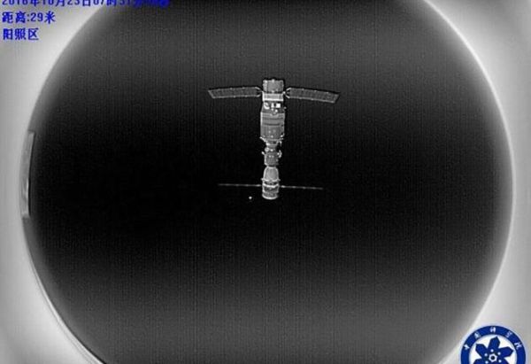 NEW ‘SELFIE’ MICROSATELLITE CAPTURES IMAGES OF CHINESE SPACE STATION