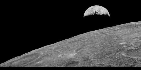 AN ABANDONED 1960'S U.S. SATELLITE RECENTLY STARTED TRANSMITTING A 'GHOSTLY' SIGNAL