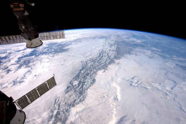 ASTRONAUT'S VIEW OF THE ROCKY MOUNTAINS FROM SPACE IS JUST AMAZING