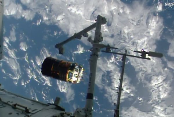 JAPANESE CARGO CRAFT DEPARTS SPACE STATION
