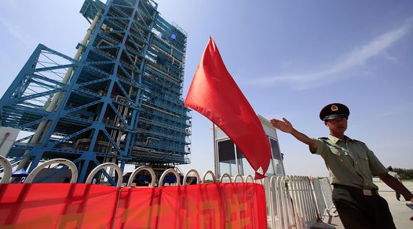 CHINA SAYS ITS BUILDING NEW SPACE CAPSULE FOR LOW EARTH ORBIT MISSIONS & MOON LANDINGS 