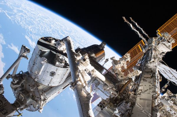 NASA, ROSCOSMOS OPEN TO EXTENDING STATION OPERATIONS TO 2028 