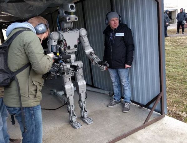 NO, RUSSIA ISN’T SENDING A TERMINATOR ROBOT TO THE SPACE STATION
