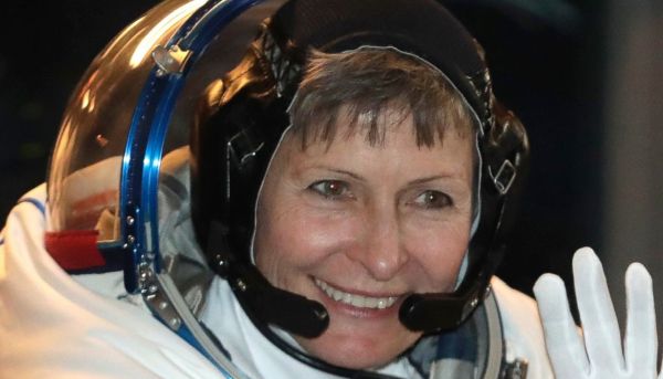 TRUMP TO CALL COMMANDER OF INTERNATIONAL SPACE STATION