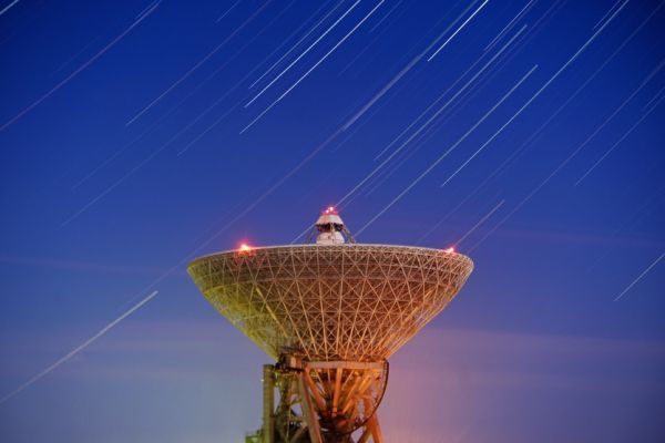 SATELLITE ELECTRICAL DAMAGE LINKED TO SPACE DUST