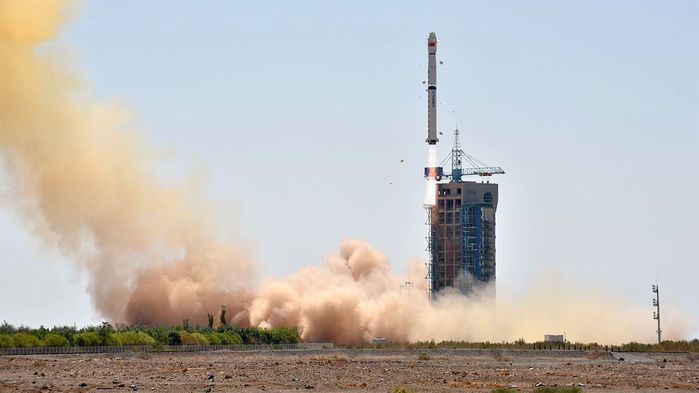 CHINA SUCCESSFULLY LAUNCHES X-RAY SATELLITE