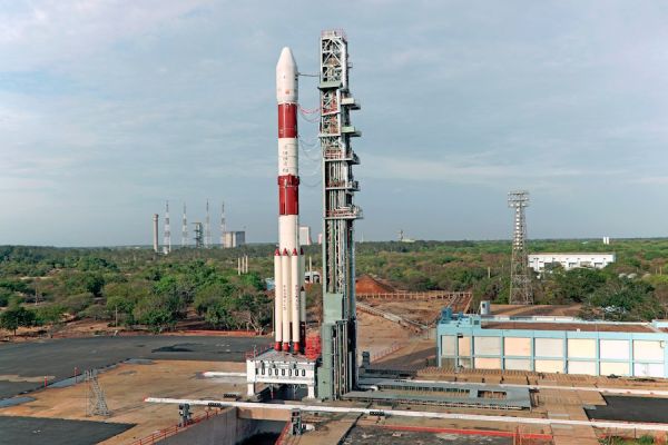 INDIAN ROCKET SET TO LAUNCH 31 SATELLITES 