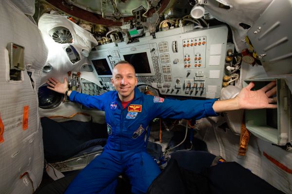 ASTRONAUTS ON THE SPACE STATION WILL SEE THE SOLAR ECLIPSE 3 TIMES