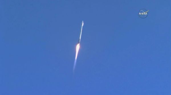 ATLAS 5 ROCKET DELIVERS NASA DATA ROUTER INTO SPACE FOR ASTRONAUTS AND SATELLITES
