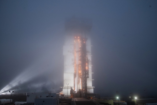 ATLAS V ROCKET LAUNCH FROM VANDENBERG AFB DELAYED