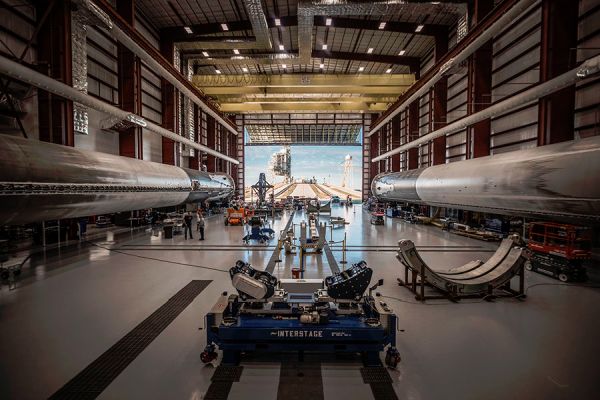 SPACEX SETS TARGET LAUNCH DATES FOR BACK-TO-BACK FLIGHTS NEXT MONTH