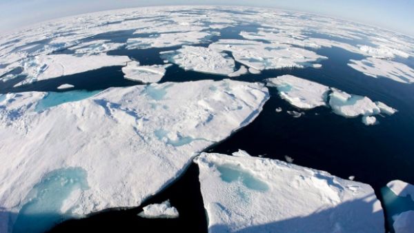 EUROPEAN SATELLITE SPLASHDOWN IN CANADIAN ARCTIC PROBABLY TOXIC