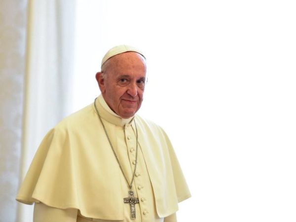 POPE TO GET CLOSER TO HEAVENS WITH CALL TO SPACE STATION