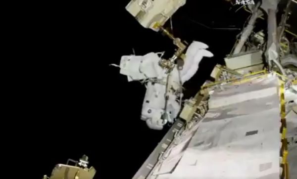 NASA INSTALLS A SWEET NEW HD CAMERA ON THE SPACE STATION
