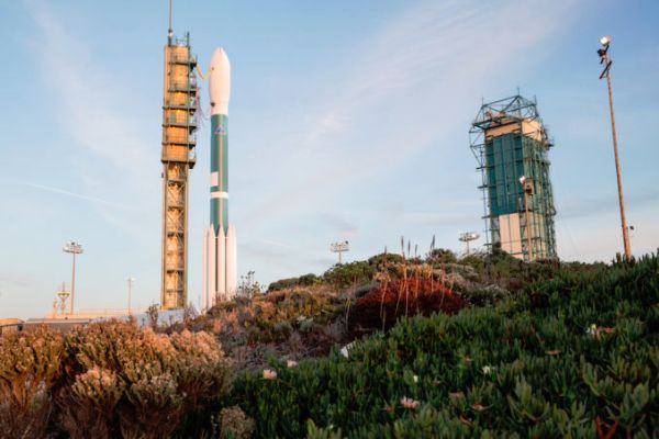 DELTA 2 LAUNCH FROM CALIFORNIA HALTED FOR SECOND DAY IN A ROW