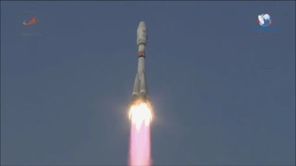 RUSSIAN SOYUZ ROCKET BLASTS OFF 