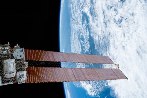 END TO GOVERNMENT SHUTDOWN SHOULD LIMIT IMPACT ON SPACE OPERATIONS
