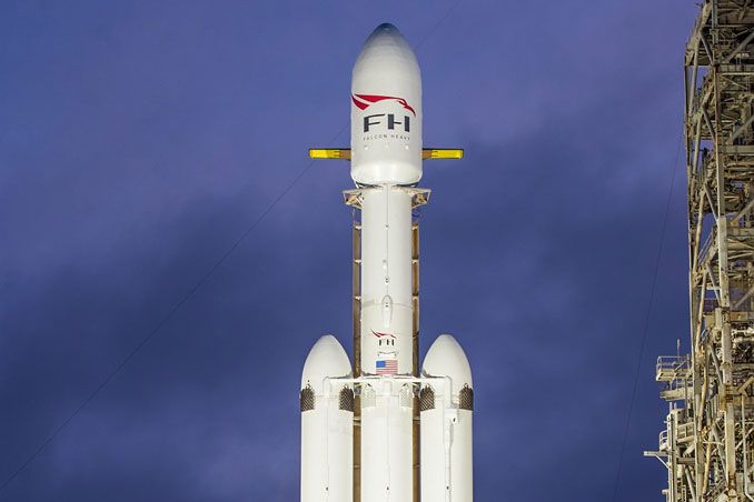 SPACEX RECEIVES COMMERCIAL LAUNCH LICENSE FOR FIRST FALCON HEAVY FLIGHT