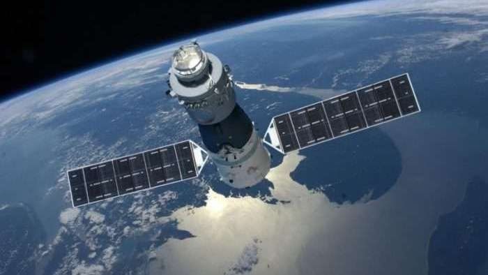CHINA'S BIG SPACE LAB MAY FALL TO EARTH THIS MONTH