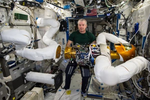 NASA'S AILING ROBONAUT 2 WILL RETURN FROM SPACE FOR LONG-OVERDUE REPAIRS