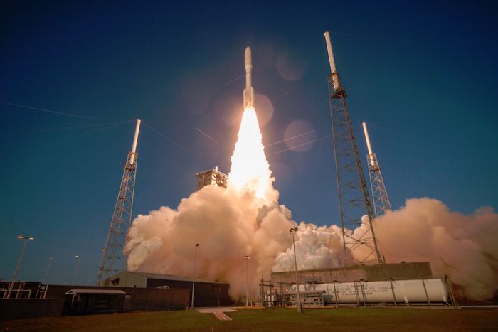 MULTI-SATELLITE PAYLOAD HOISTED INTO HIGH-ALTITUDE ORBIT BY ATLAS 5 ROCKET