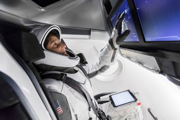 THIS IS WHAT AMERICA’S NEW SPACE SHUTTLES LOOK LIKE