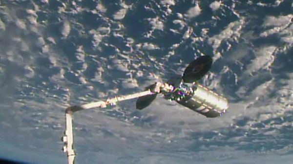ORBITAL ATK CYGNUS CARGO SHIP DELIVERS SCIENCE GEAR (AND GOODIES) TO SPACE STATION