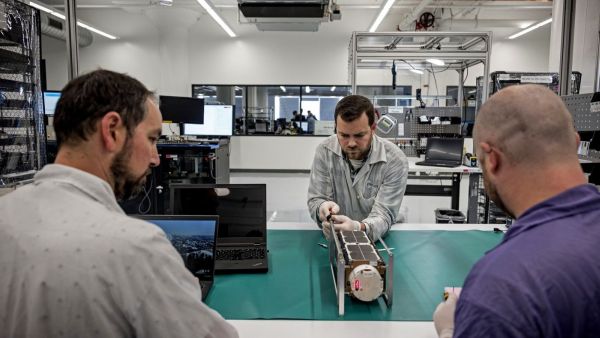 A NEW WAVE OF SATELLITES IN ORBIT: CHEAP AND TINY, WITH SHORT LIFESPANS