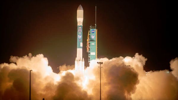 FINAL DELTA 2 ROCKET LAUNCHES $1 BILLION ICE PROBE
