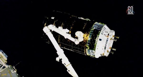 JAPANESE CARGO SHIP ARRIVES AT SPACE STATION