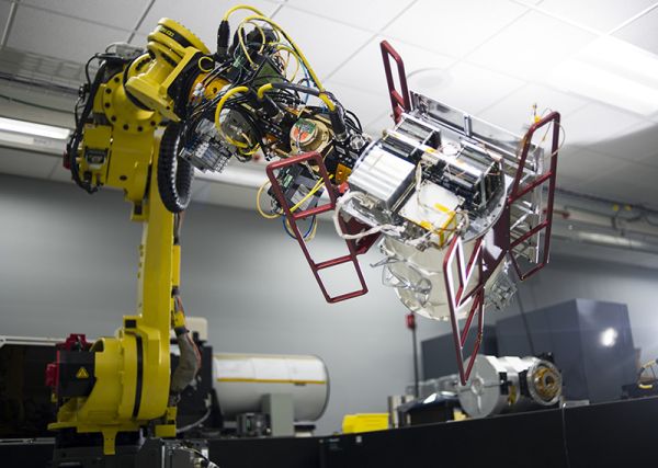 RAYTHEON’S SEEME SATELLITE SUCCESSFULLY DELIVERED TO DARPA