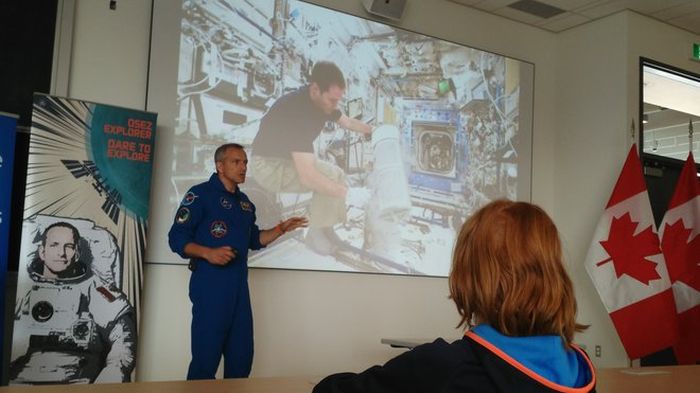 ASTRONAUT TO RIDE ON NEXT CREWED SOYUZ HAS CONFIDENCE IN RUSSIAN SPACE TECH